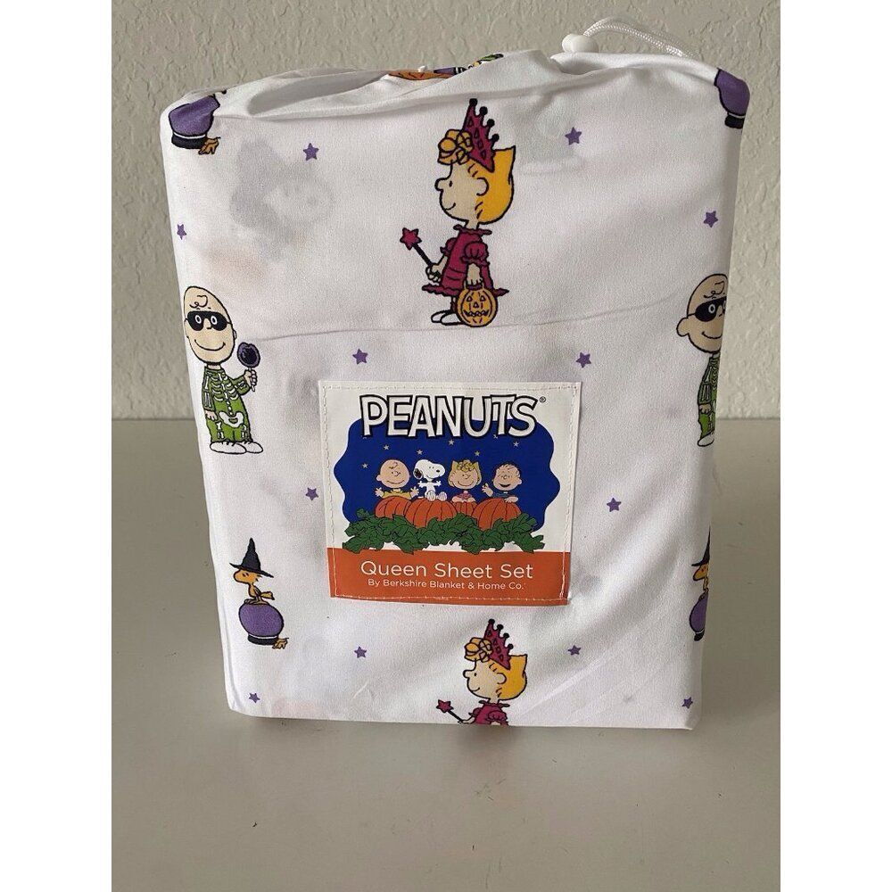 Peanuts Snoopy Charlie Brown Halloween Costumes QUEEN Size Sheet Set NEW